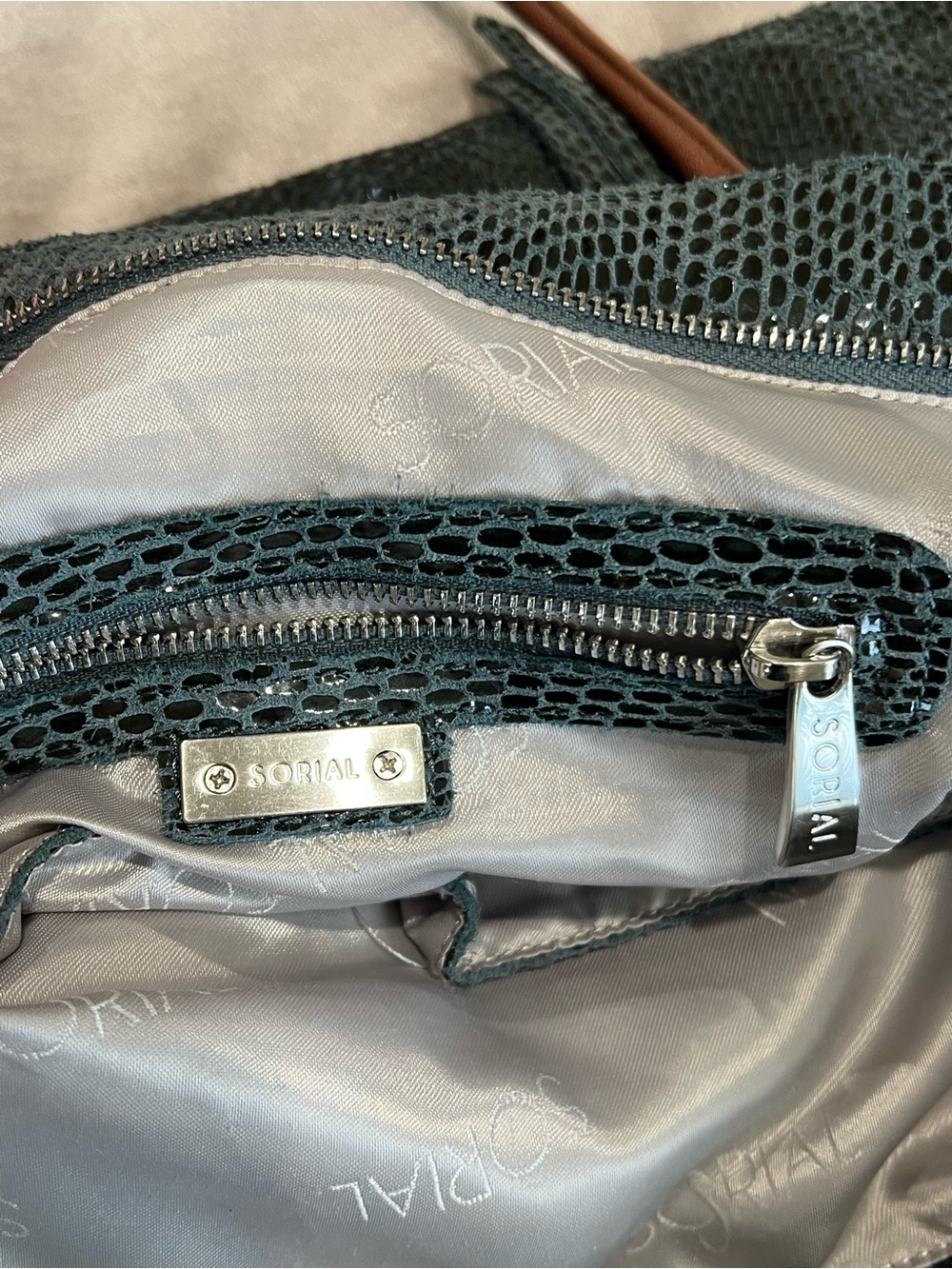 Sorial Tote - Picture 10 of 10